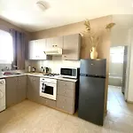 Appartement Spacious 3apt Combo, Fast Wifi, 5min Walk To