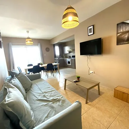 Apartament Spacious 3apt Combo, Fast Wifi, 5min Walk To *